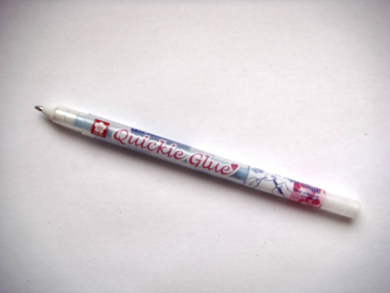 водный клей для потали карандаш используется для точного нанесения водного клея для потали
